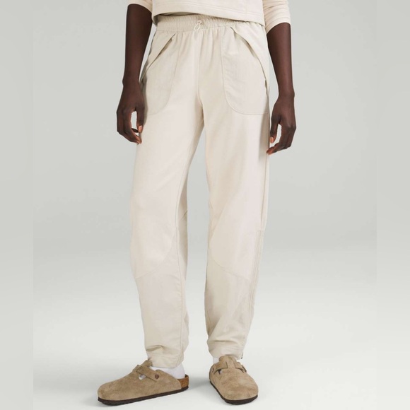 Lululemon Effortless Mid-Rise Pant Size 12